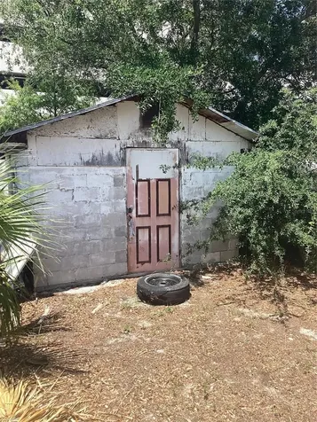 3909 W Palmetto Street Tampa FL 33607