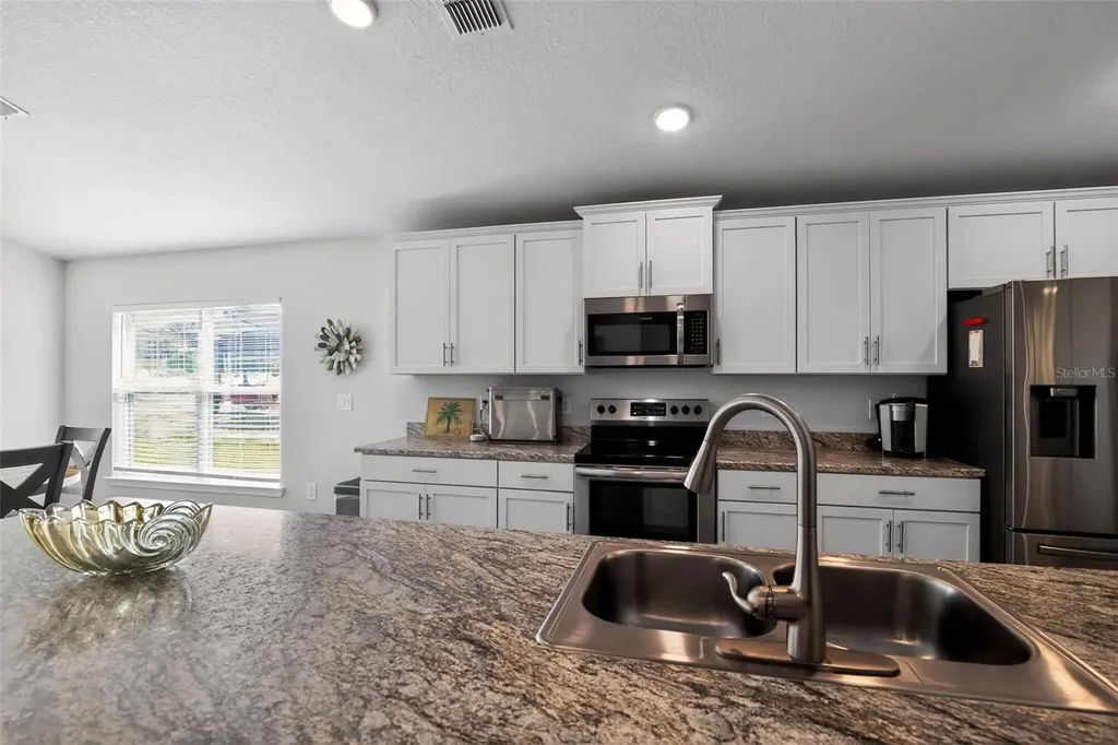 17941 SW 66th Place Dunnellon FL 34432