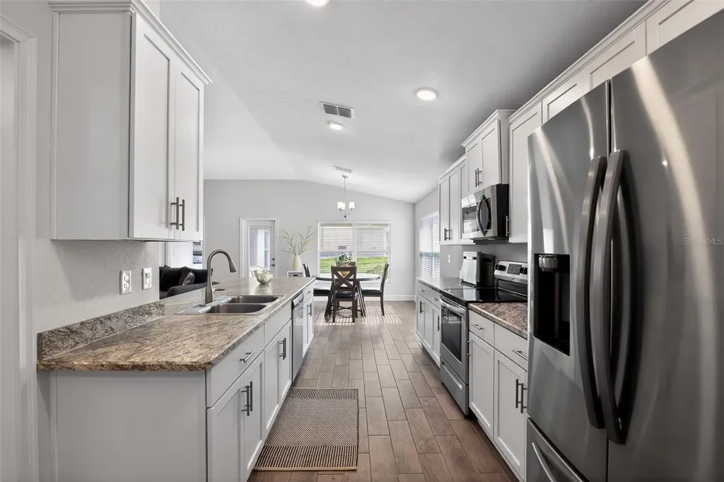17941 SW 66th Place Dunnellon FL 34432