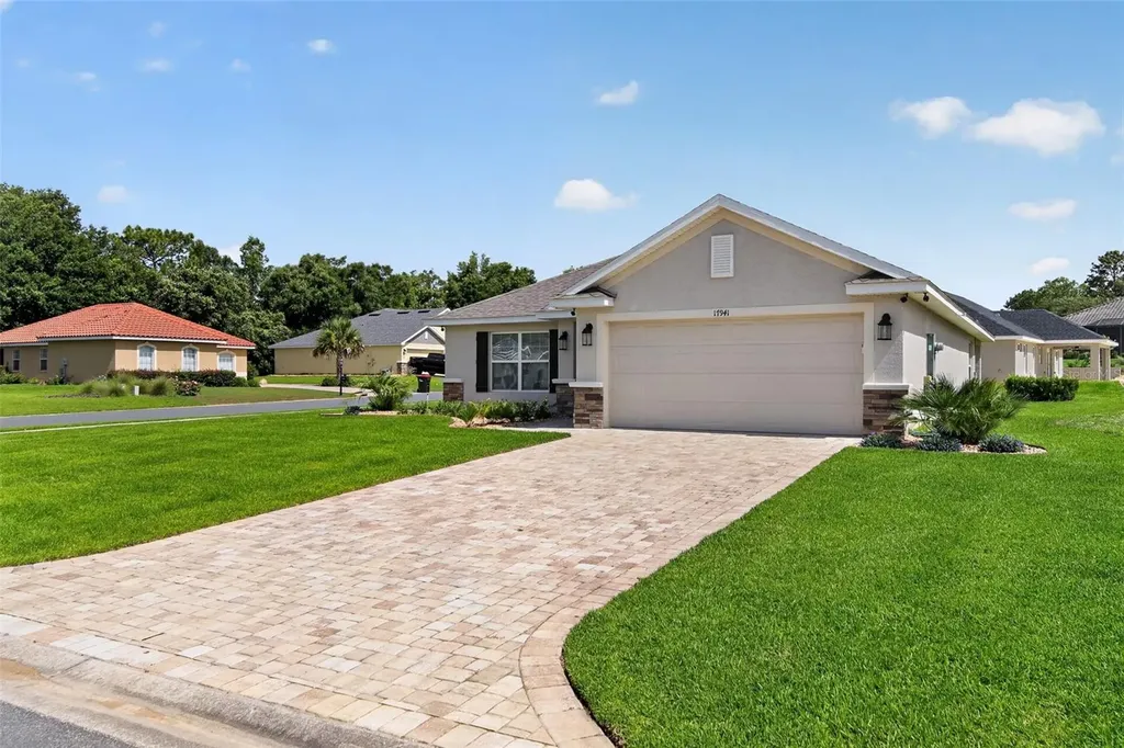 17941 SW 66th Place Dunnellon FL 34432