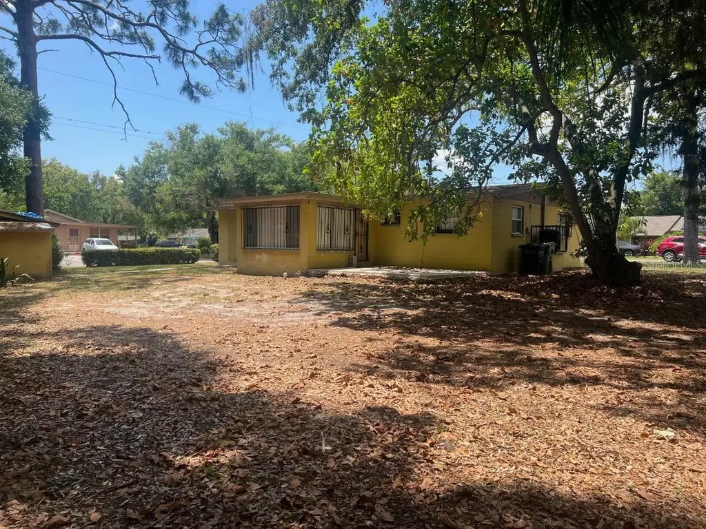 5011 N 39th Street Tampa FL 33610