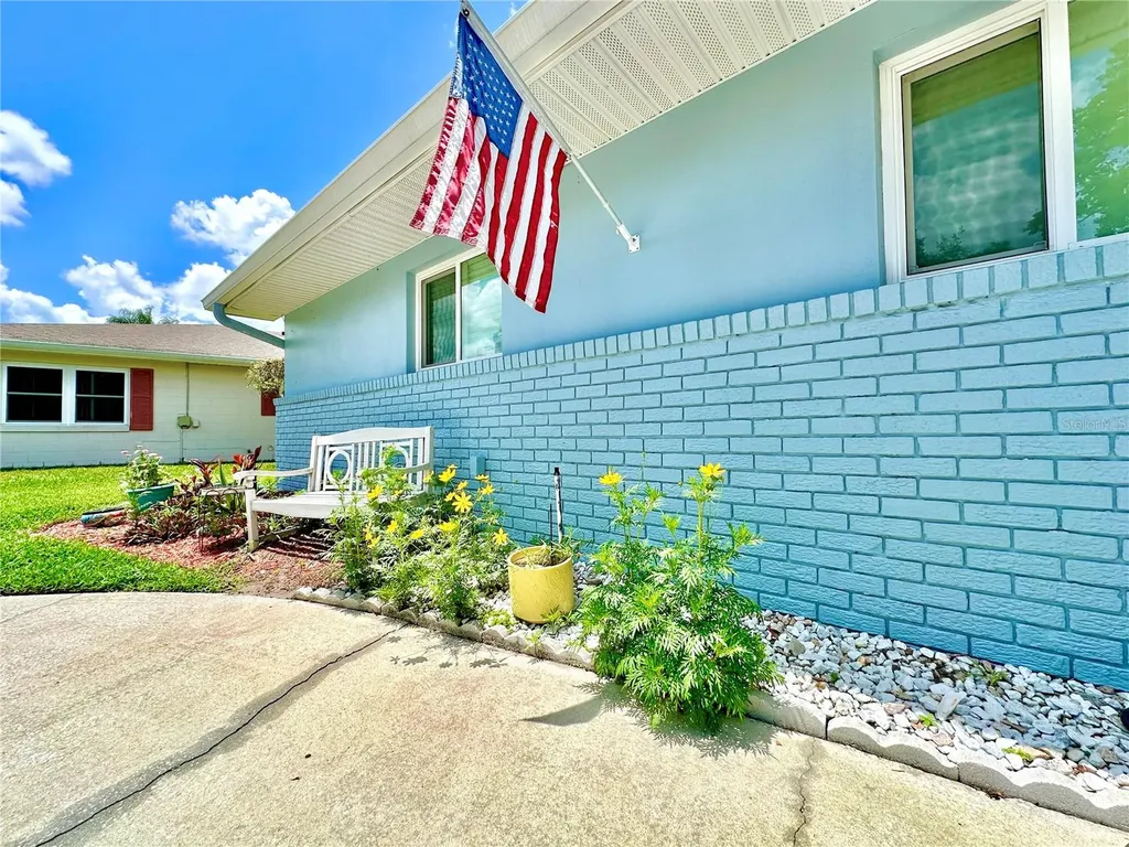 460 S Deerwood Avenue Orlando FL 32825
