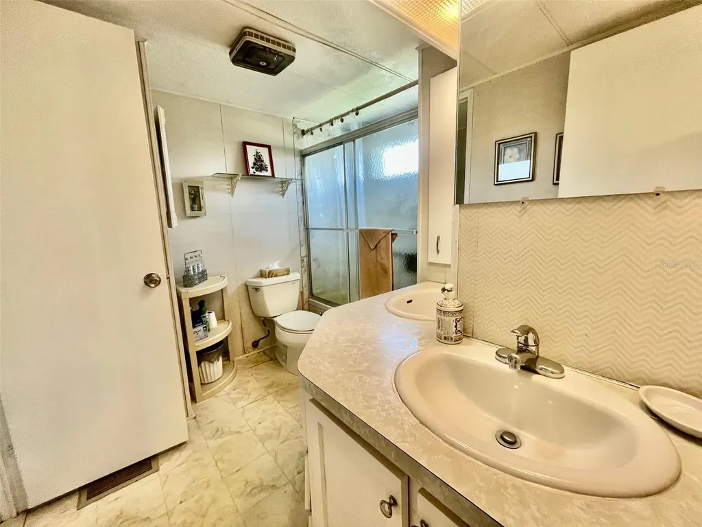 130 Melody Lane Tarpon Springs FL 34689