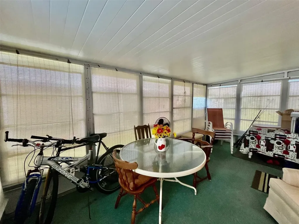 130 Melody Lane Tarpon Springs FL 34689