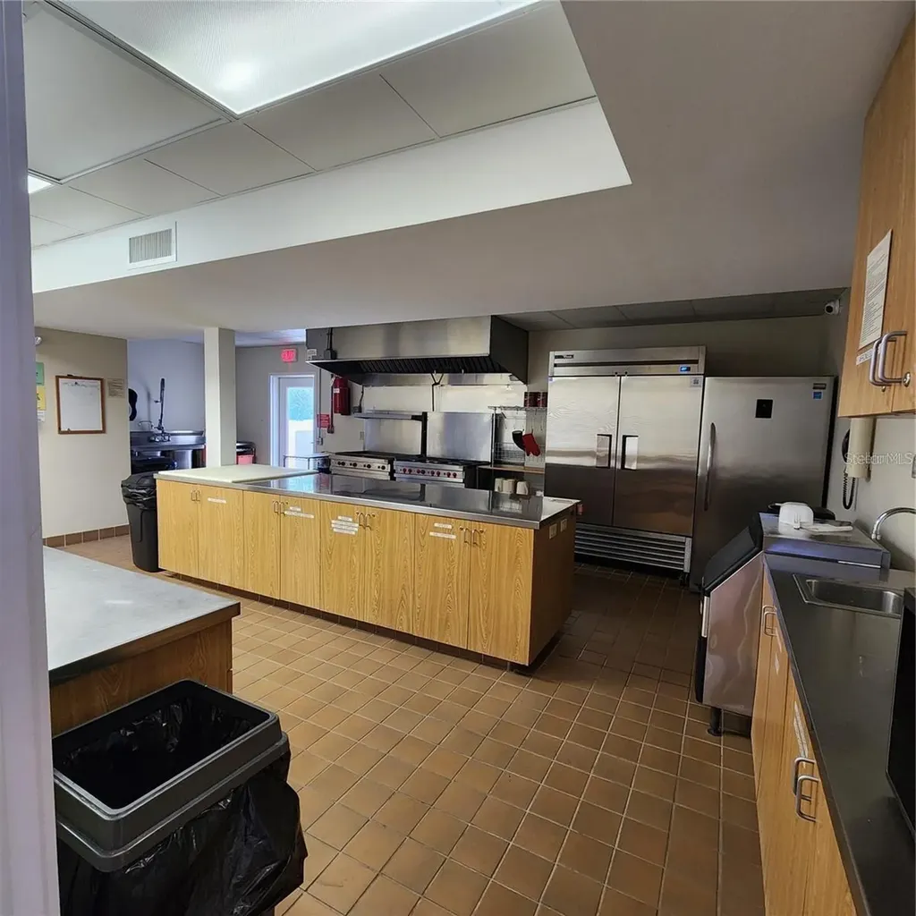130 Melody Lane Tarpon Springs FL 34689