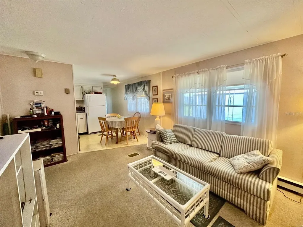 130 Melody Lane Tarpon Springs FL 34689