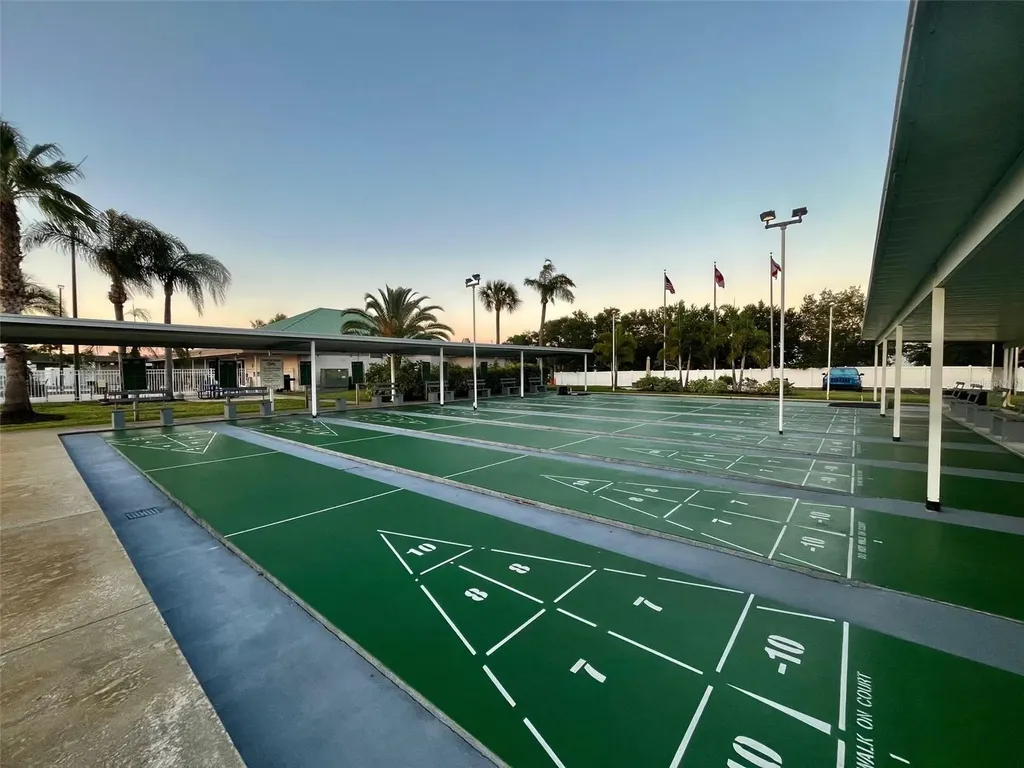 130 Melody Lane Tarpon Springs FL 34689