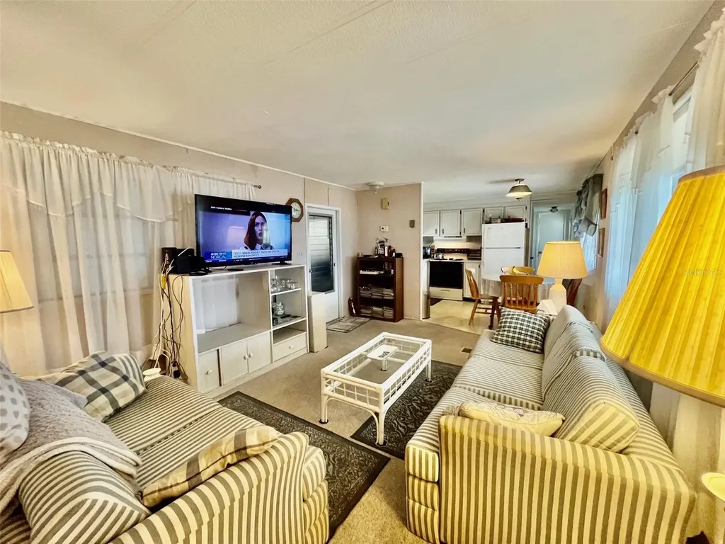 130 Melody Lane Tarpon Springs FL 34689