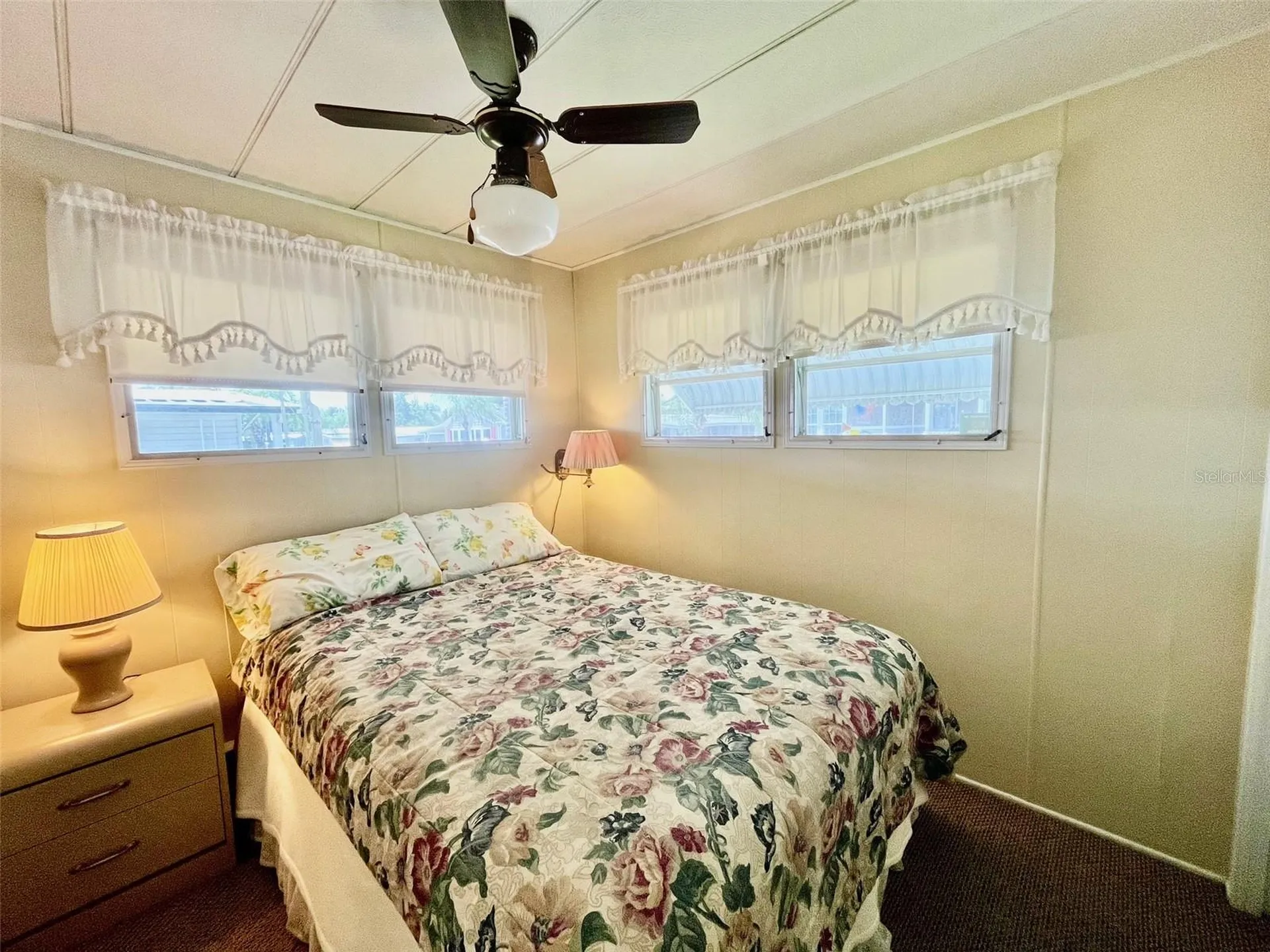 130 Melody Lane Tarpon Springs FL 34689