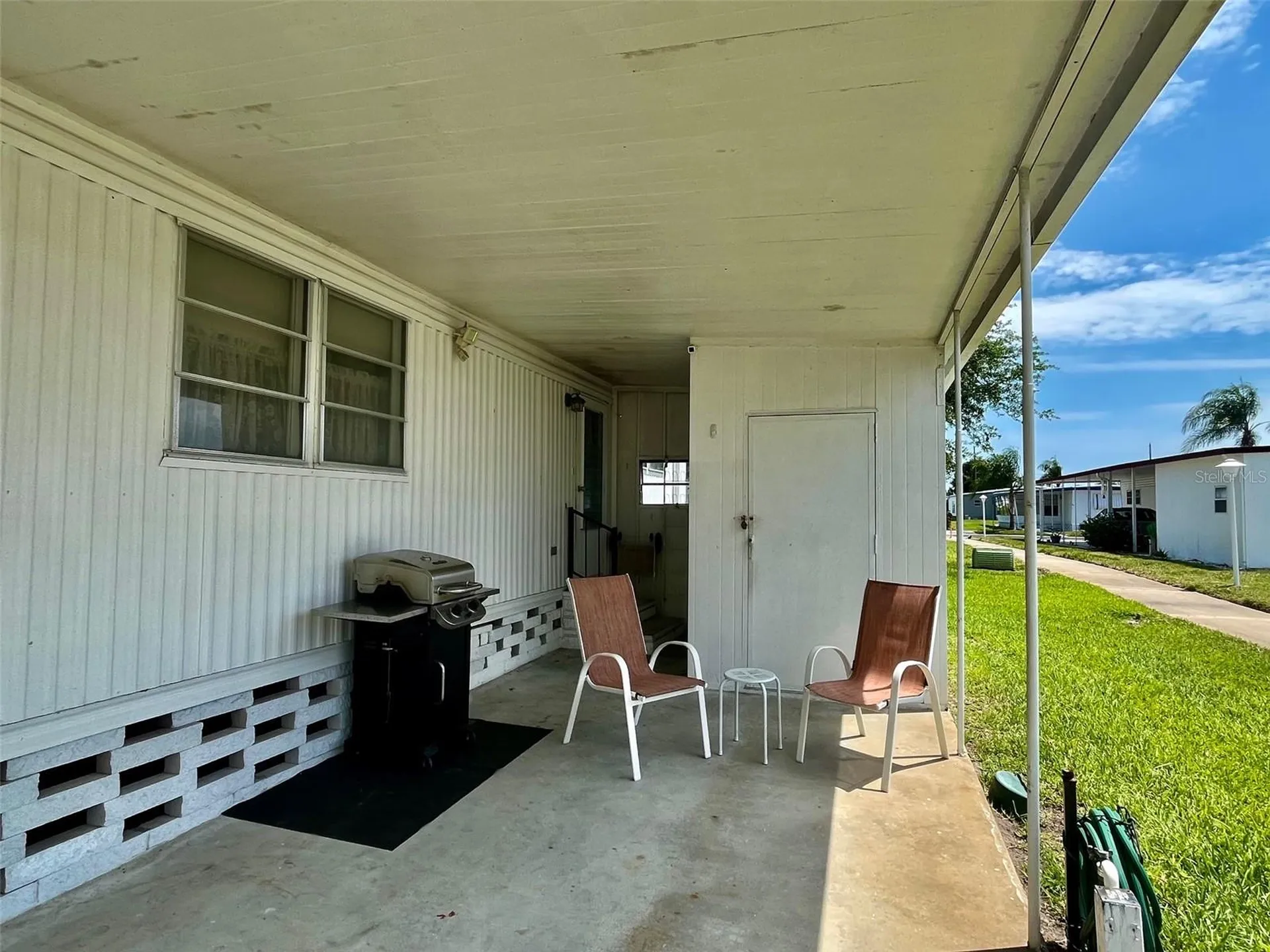 130 Melody Lane Tarpon Springs FL 34689