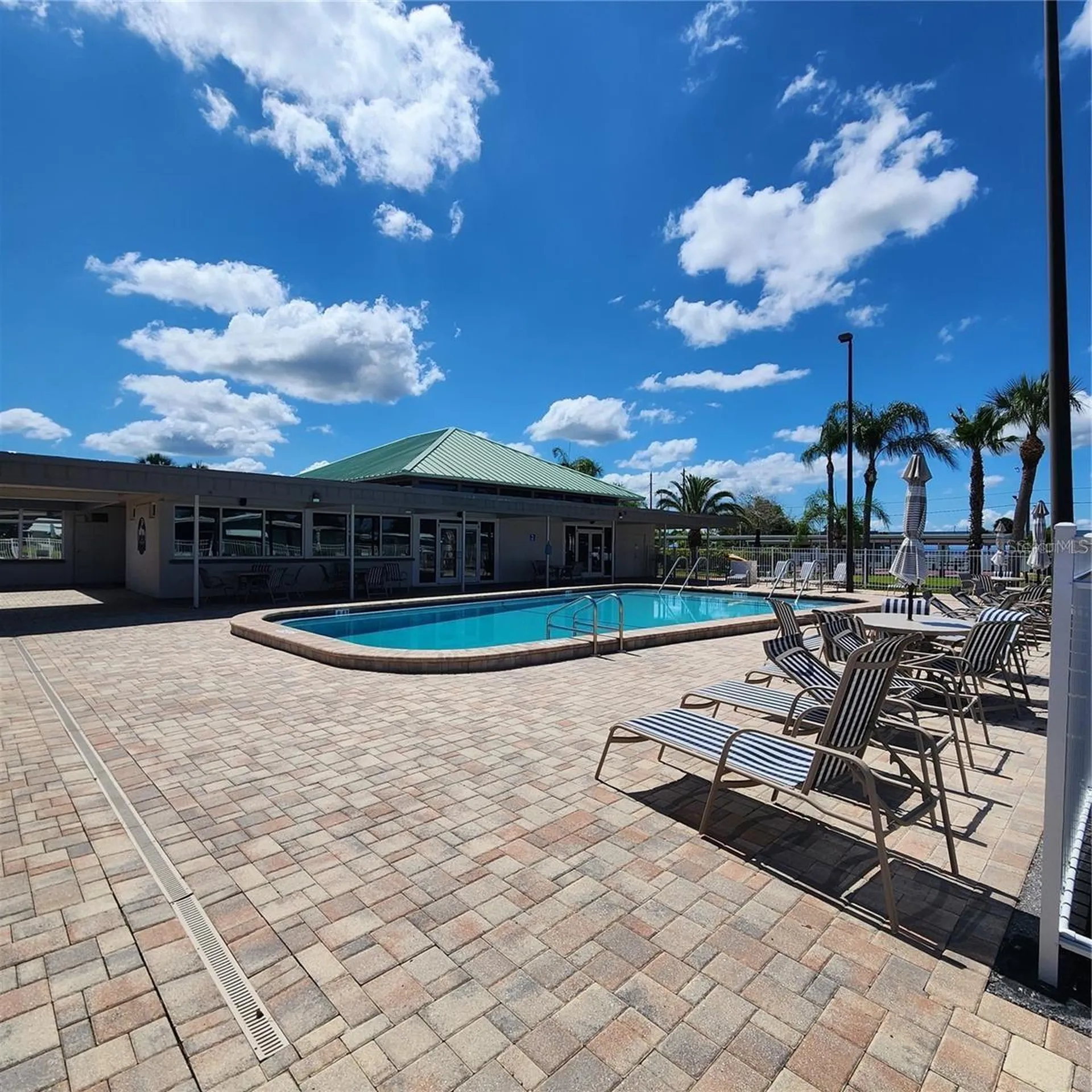 130 Melody Lane Tarpon Springs FL 34689
