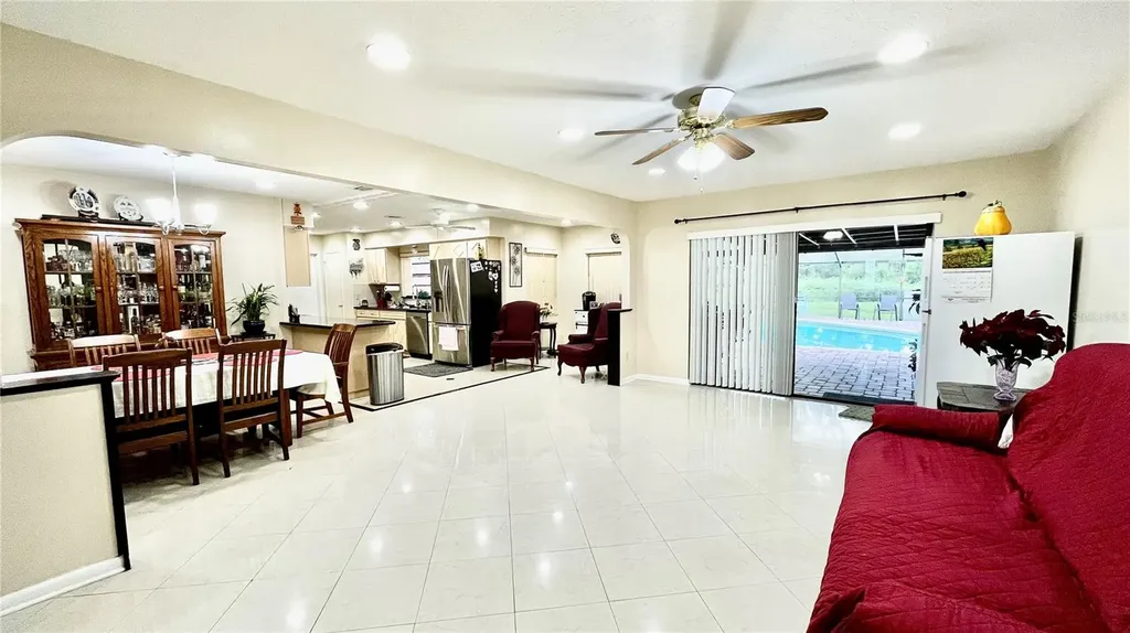 14216 Briarthorn Drive Tampa FL 33625