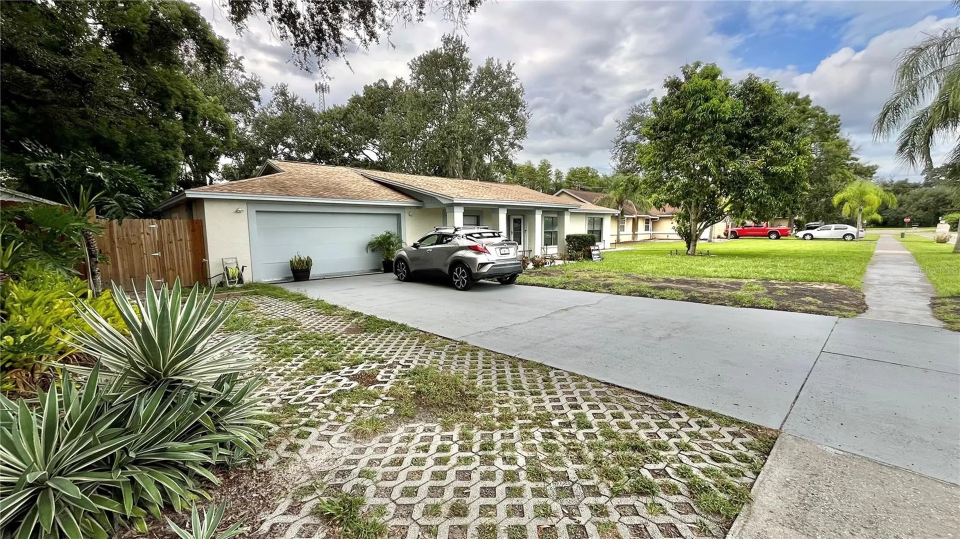 14216 Briarthorn Drive Tampa FL 33625