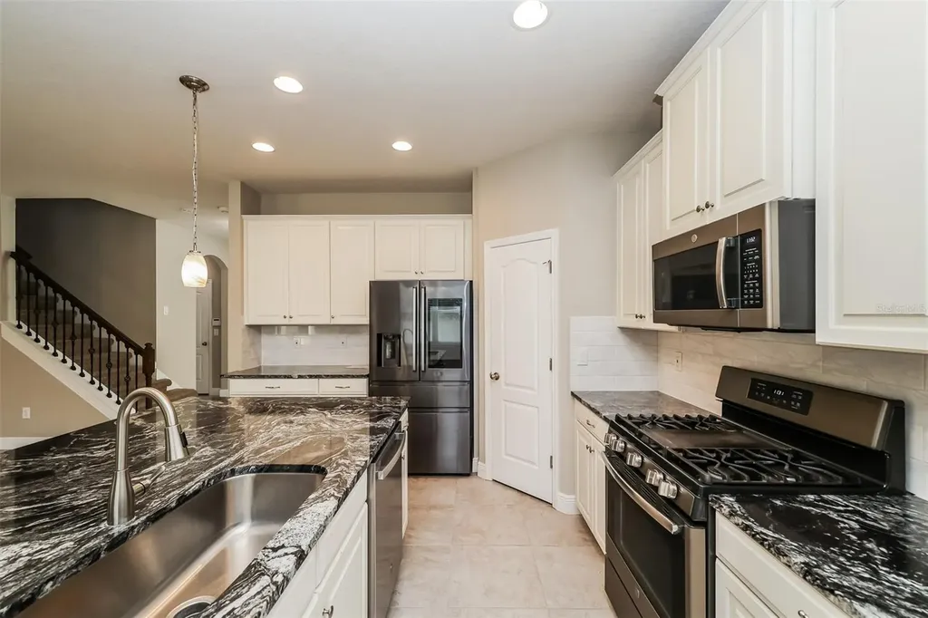 11140 Spring Point Circle Riverview FL 33579