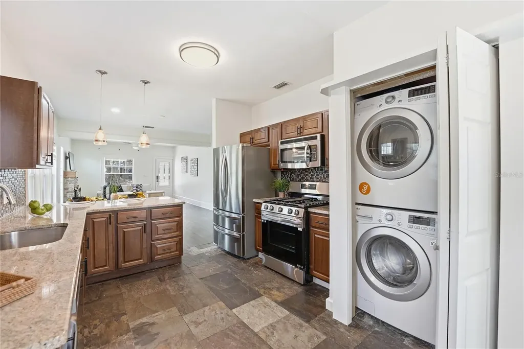 204 N Brown Avenue Orlando FL 32801