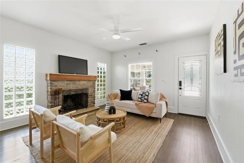 204 N Brown Avenue Orlando FL 32801