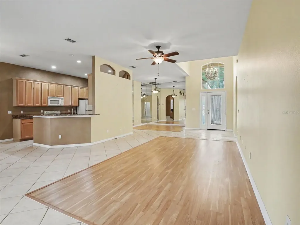 864 Lakeworth Circle Lake Mary FL 32746