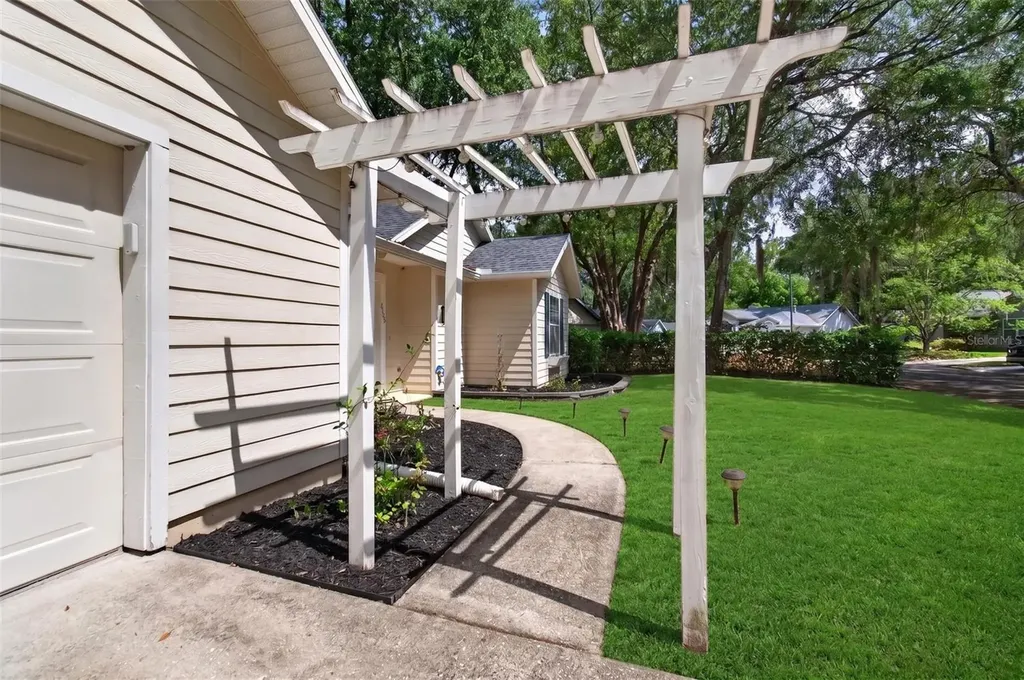 6146 NW 38th Terrace Gainesville FL 32653