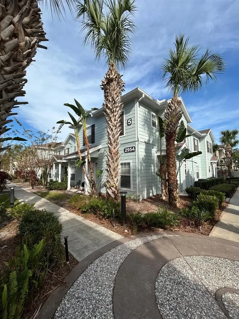 2954 Lucayan Harbour Circle Kissimmee FL 34746