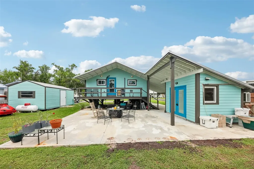 24521 Snail Road Astor FL 32102
