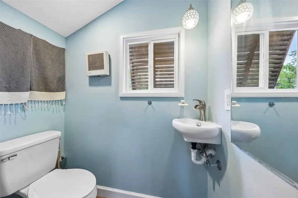 24521 Snail Road Astor FL 32102