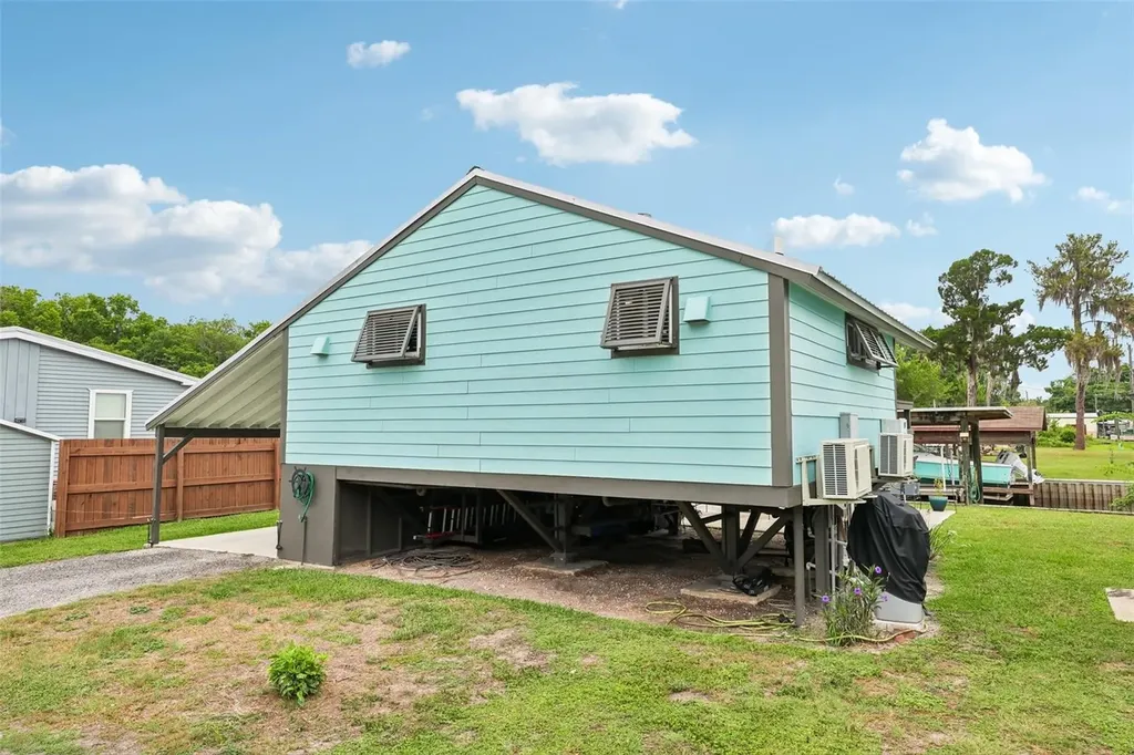 24521 Snail Road Astor FL 32102