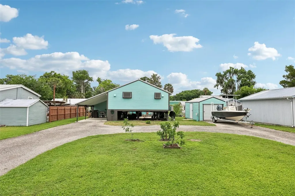 24521 Snail Road Astor FL 32102