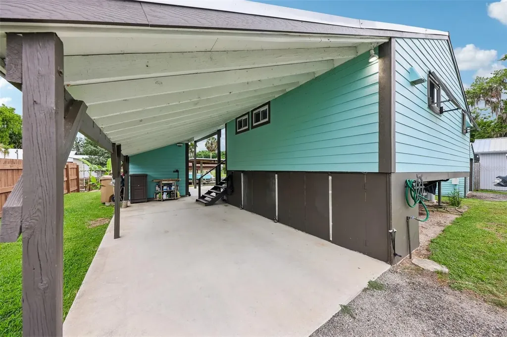 24521 Snail Road Astor FL 32102