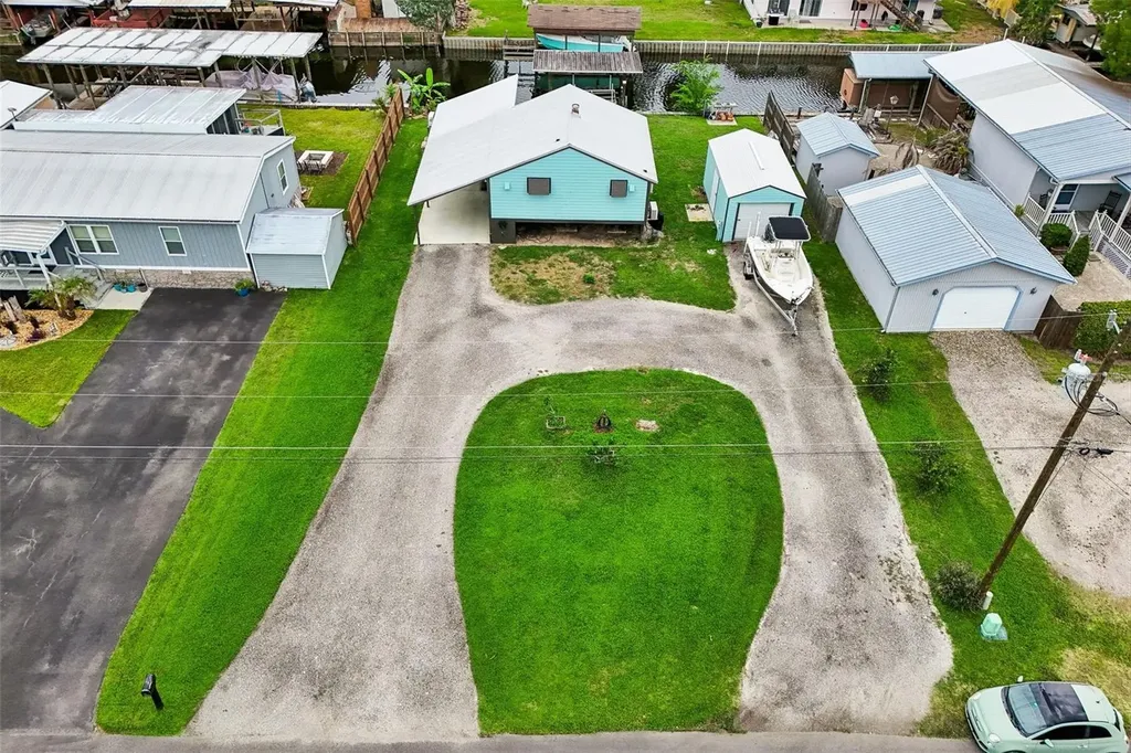 24521 Snail Road Astor FL 32102