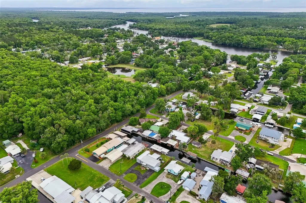 24521 Snail Road Astor FL 32102