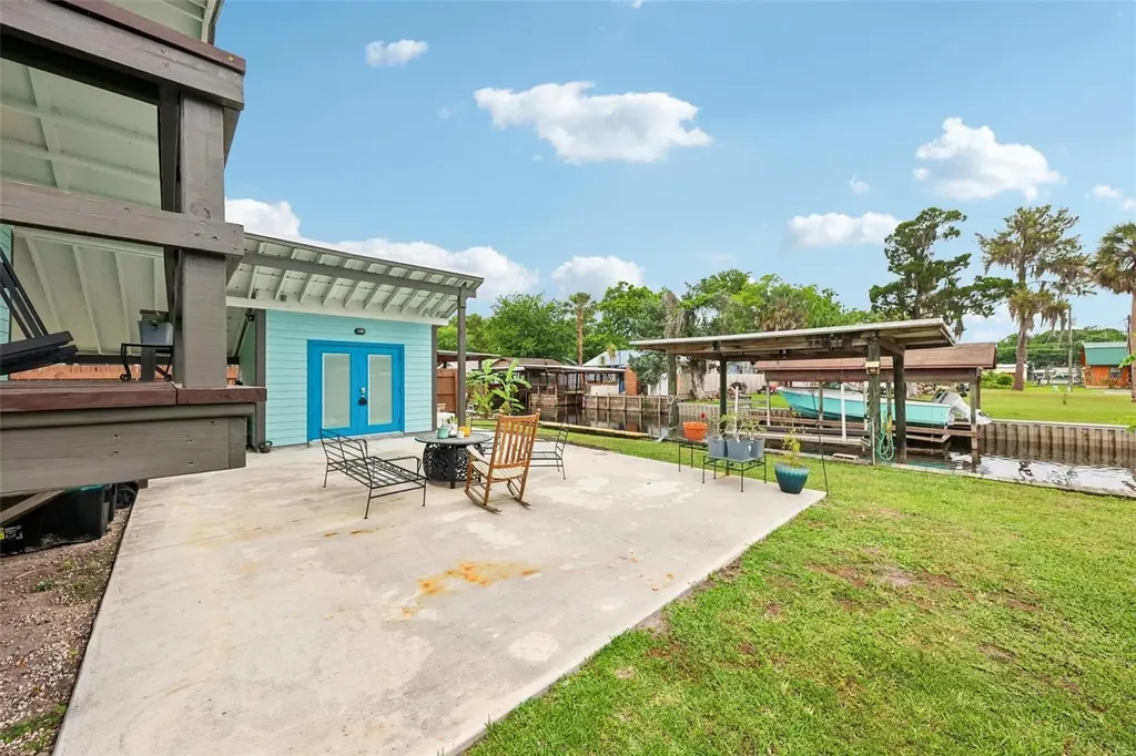 24521 Snail Road Astor FL 32102