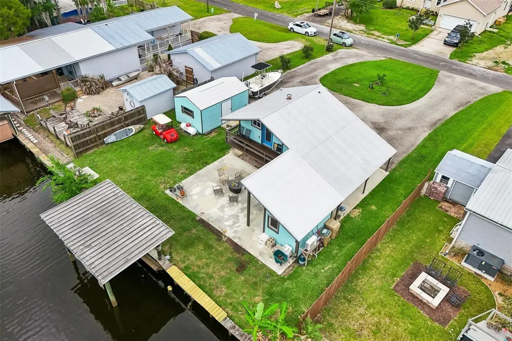 24521 Snail Road Astor FL 32102