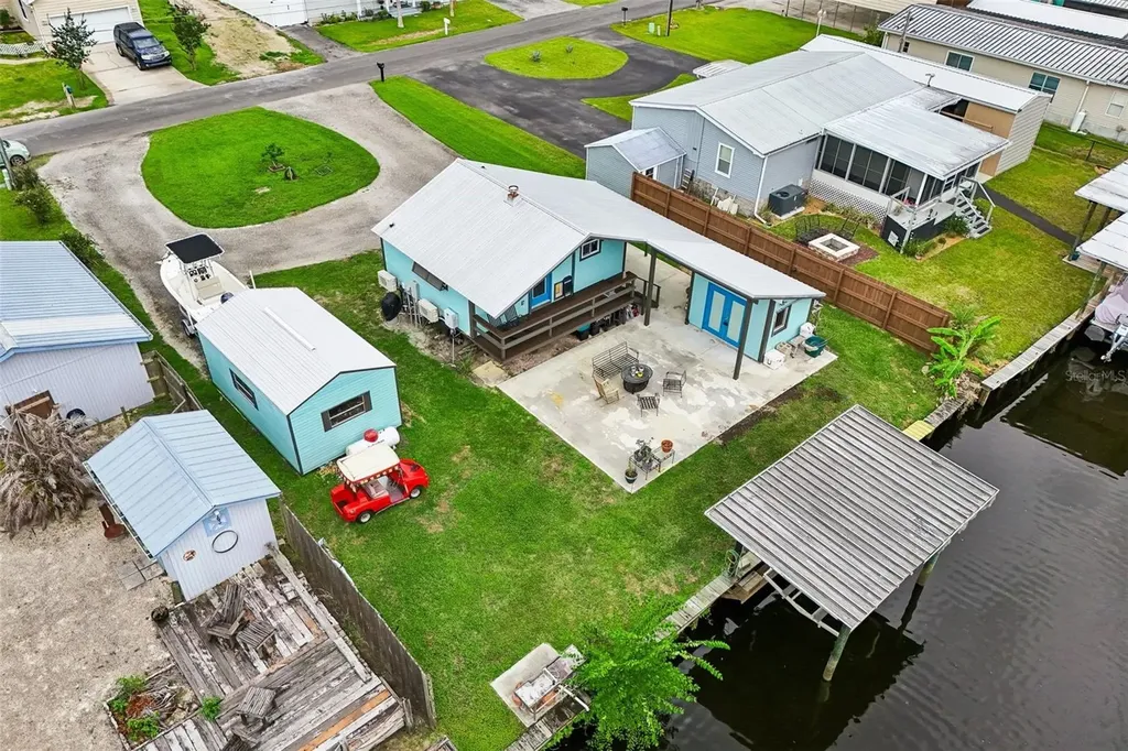24521 Snail Road Astor FL 32102