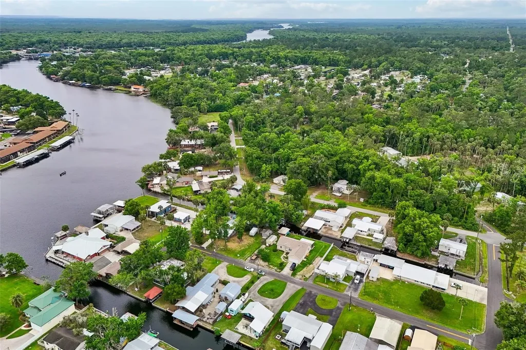 24521 Snail Road Astor FL 32102