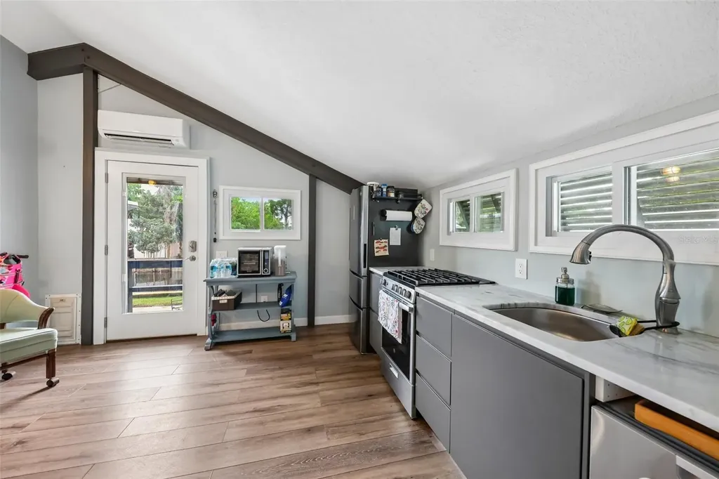 24521 Snail Road Astor FL 32102