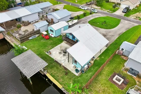24521 Snail Road Astor FL 32102
