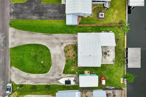24521 Snail Road Astor FL 32102