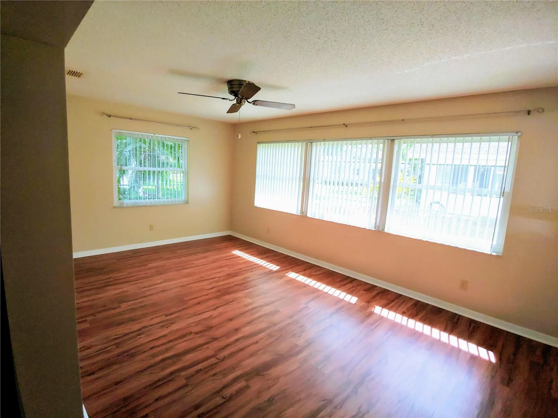 2006 Hampstead Circle Sun City Center FL 33573