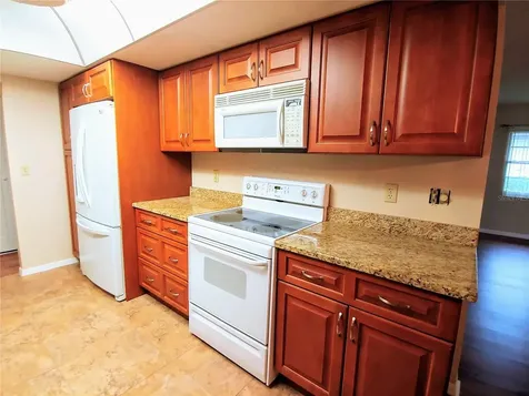 2006 Hampstead Circle Sun City Center FL 33573