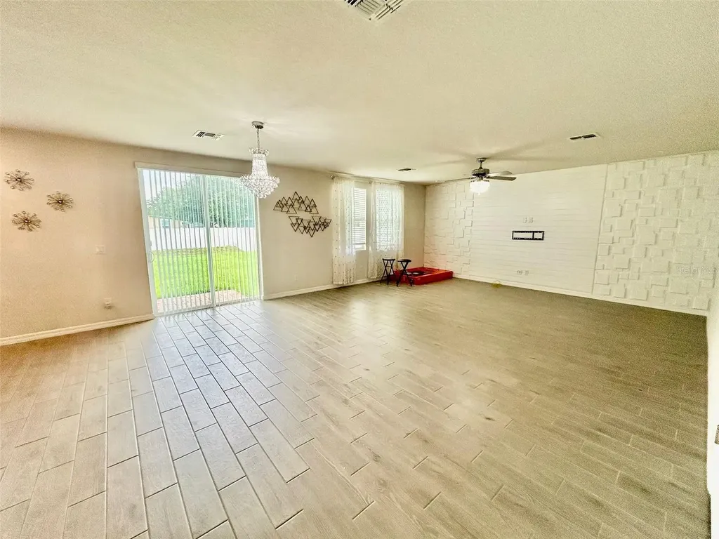 144 Towns Circle Haines City FL 33844