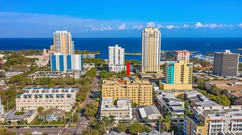 130 4th Avenue N St Petersburg FL 33701