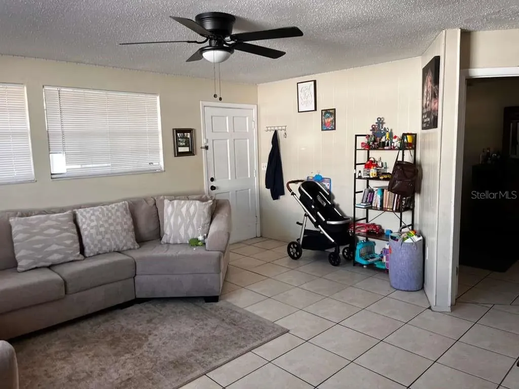 2804 52nd Avenue Drive W Bradenton FL 34207