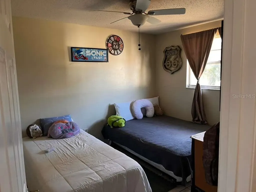 2804 52nd Avenue Drive W Bradenton FL 34207