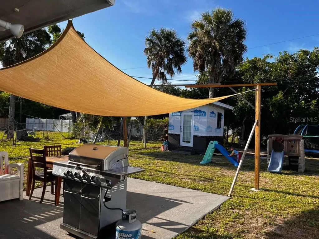 2804 52nd Avenue Drive W Bradenton FL 34207