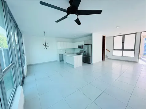 Urb Riviera Court 57 Bayamon PR 00959