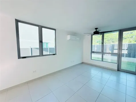 Urb Riviera Court 57 Bayamon PR 00959