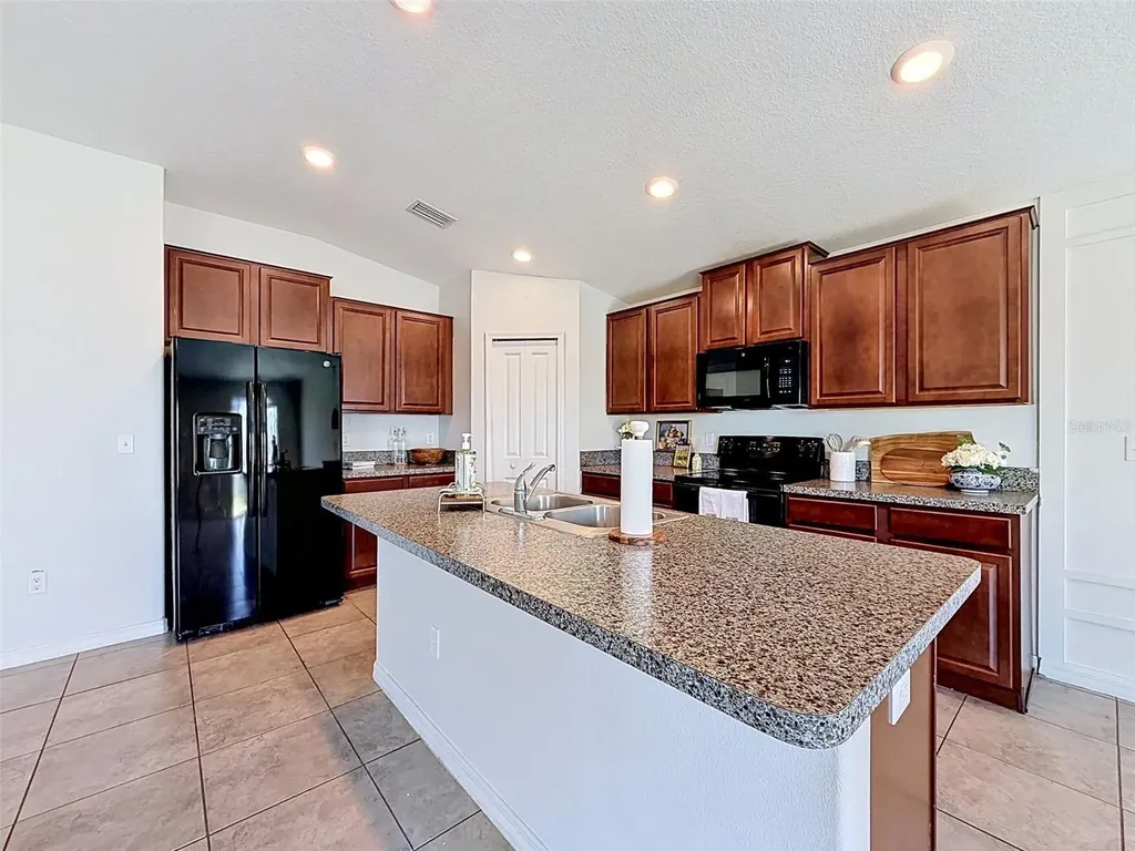 1801 Broad Winged Hawk Drive Ruskin FL 33570