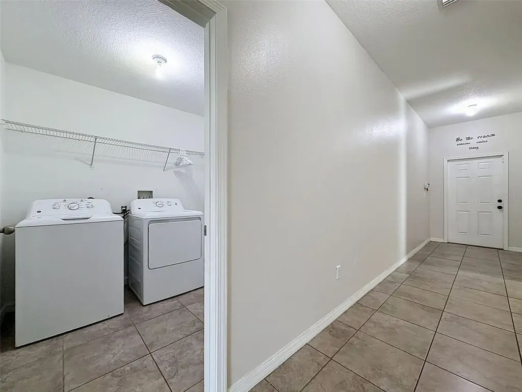 1801 Broad Winged Hawk Drive Ruskin FL 33570