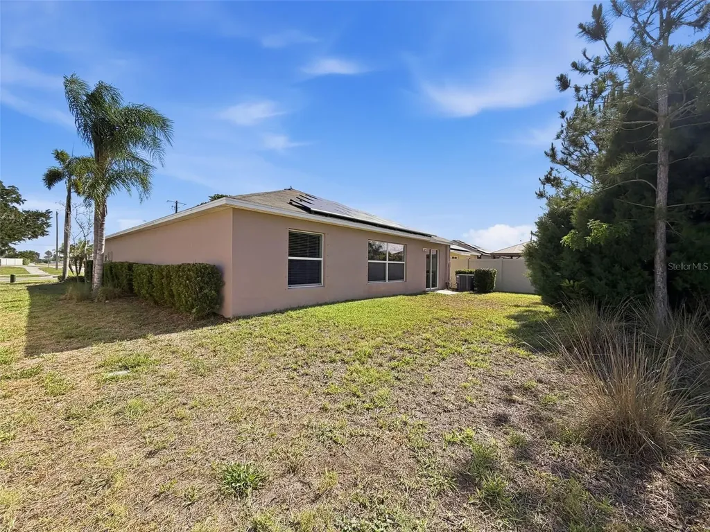 1801 Broad Winged Hawk Drive Ruskin FL 33570