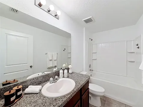 1801 Broad Winged Hawk Drive Ruskin FL 33570